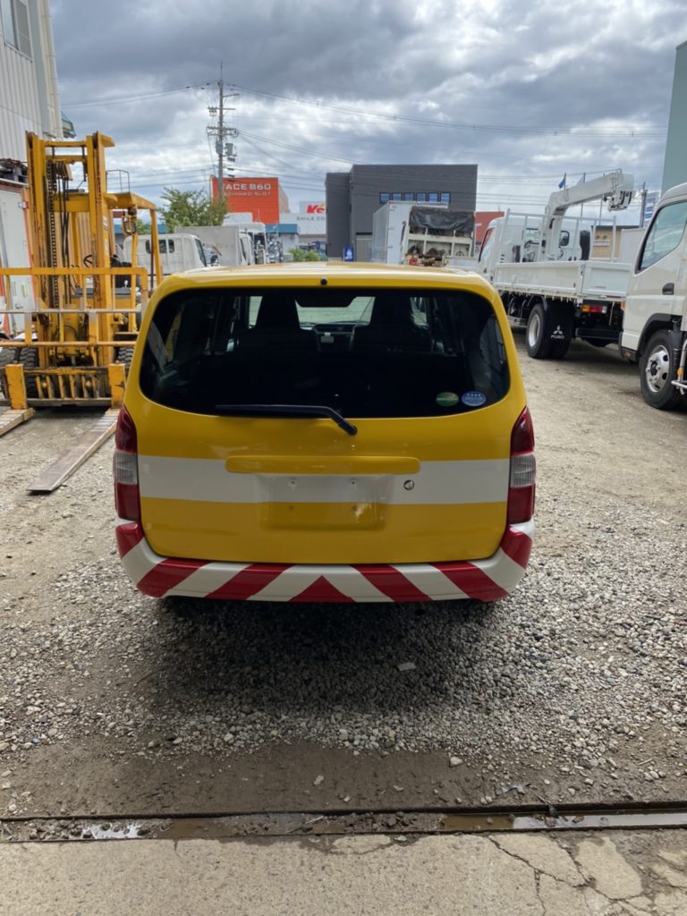 道路維持作業車です 高森工業株式会社